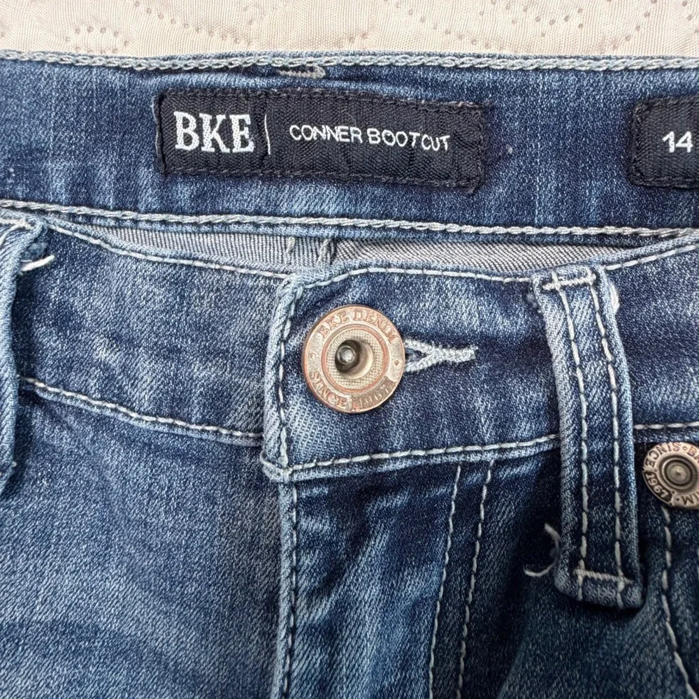 BKE Conner Bootcut girls Jeans Size 14 Medium Wash Denim Adjustable Waist